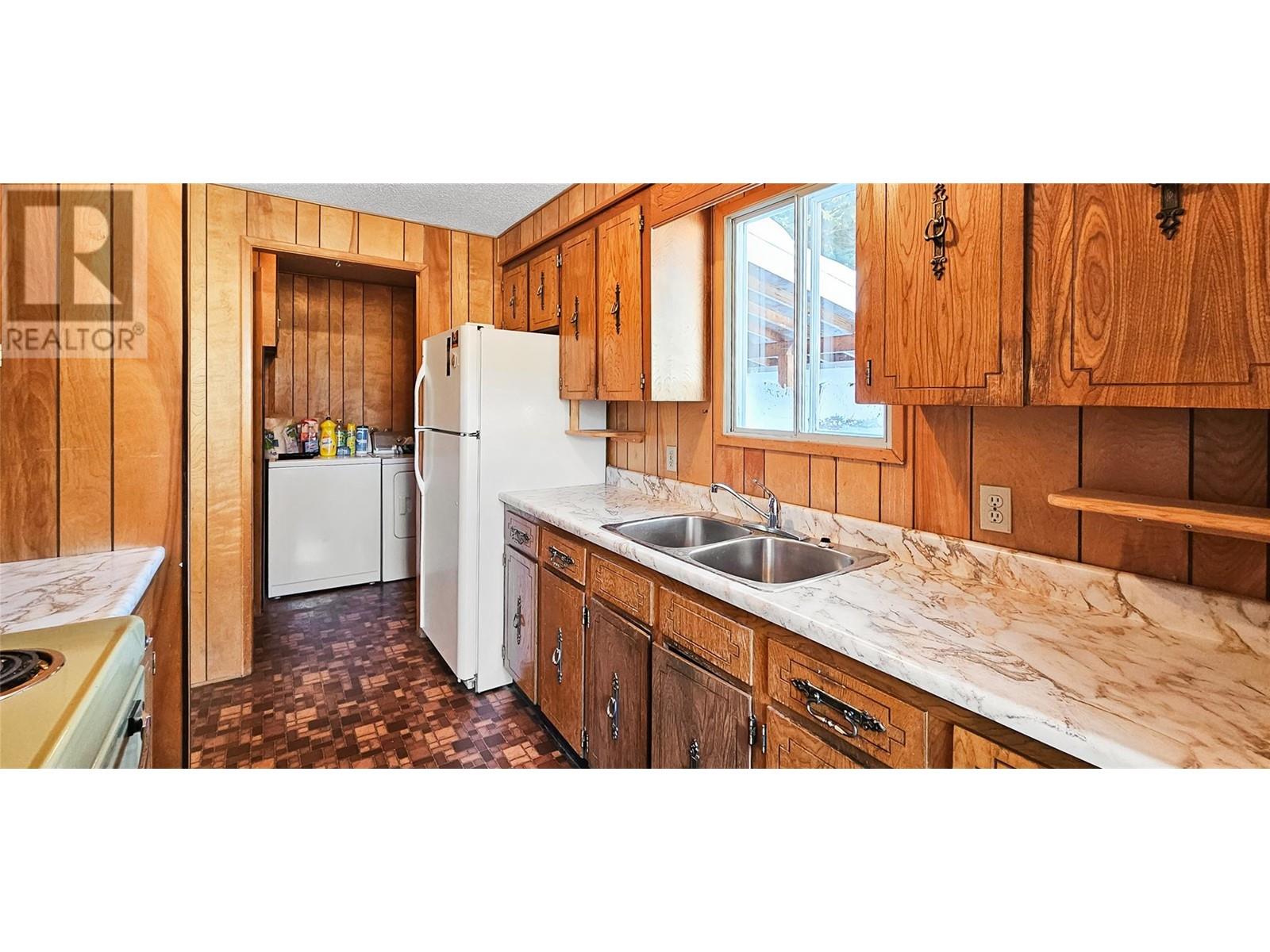 4180 Highway 3, Rock Creek, BC V0H1Y0
