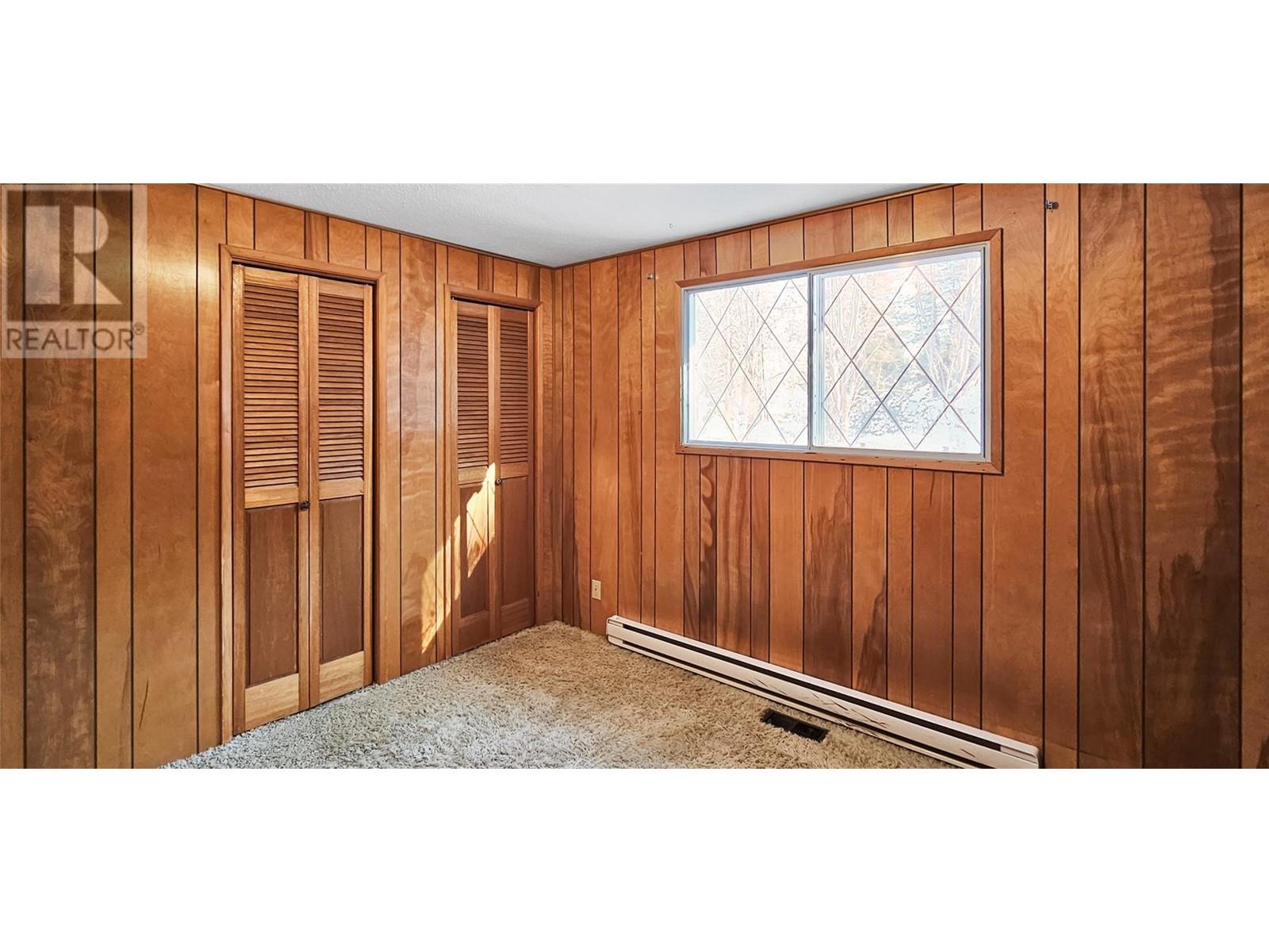 4180 Highway 3, Rock Creek, British Columbia  V0H 1Y0 - Photo 19 - 10347673