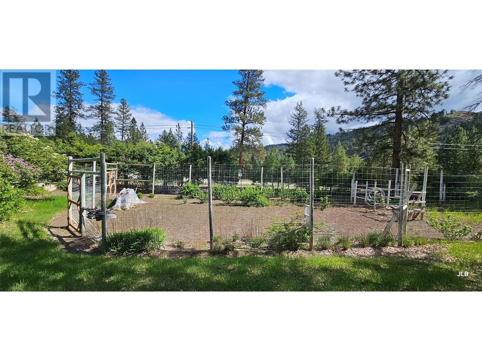 4180 Highway 3, Rock Creek, British Columbia  V0H 1Y0 - Photo 35 - 10347673