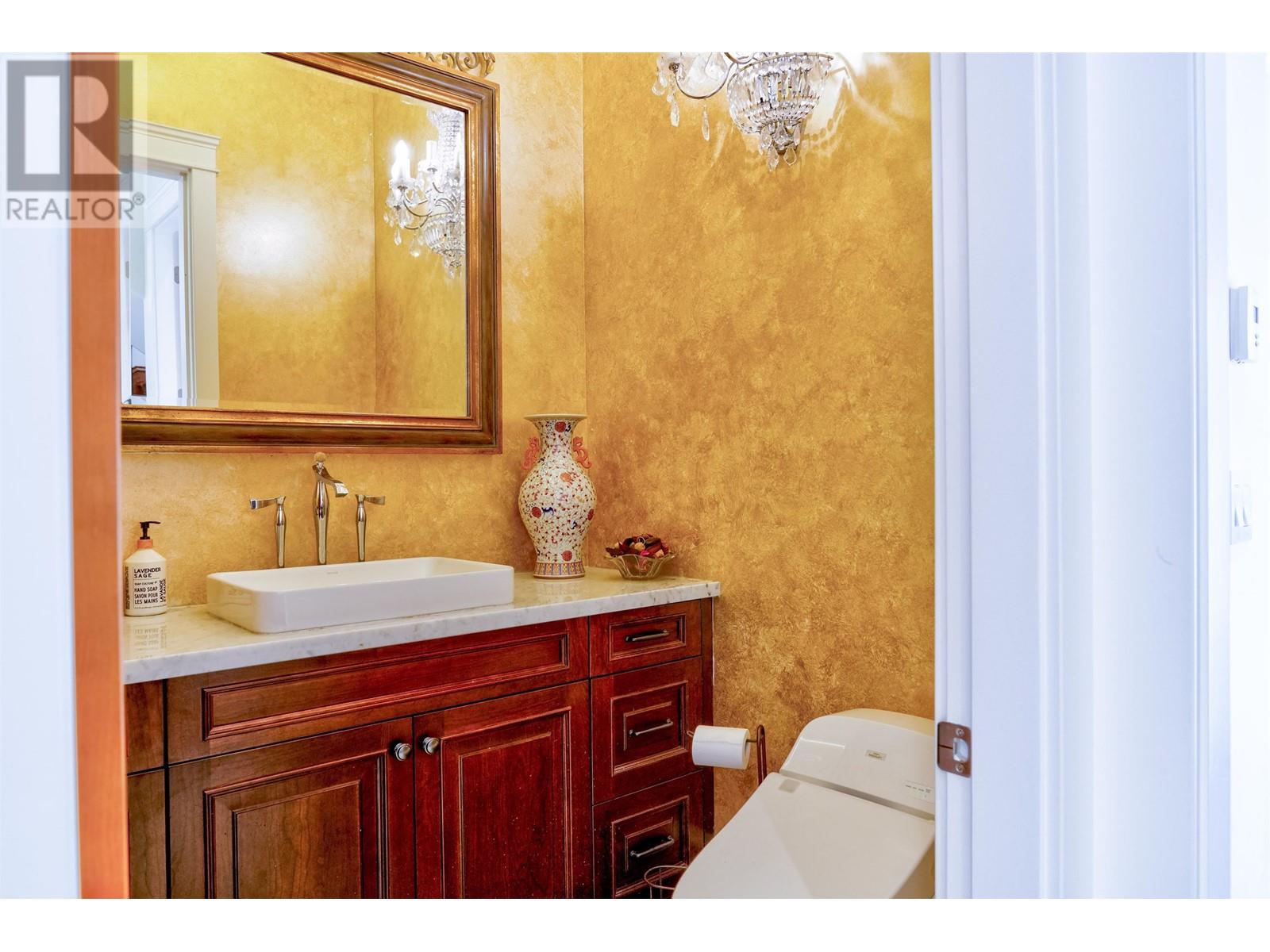 Listing Picture 20 of 40 : 2237 W 37TH AVENUE, Vancouver / 溫哥華 - 魯藝地產 Yvonne Lu Group - MLS Medallion Club Member