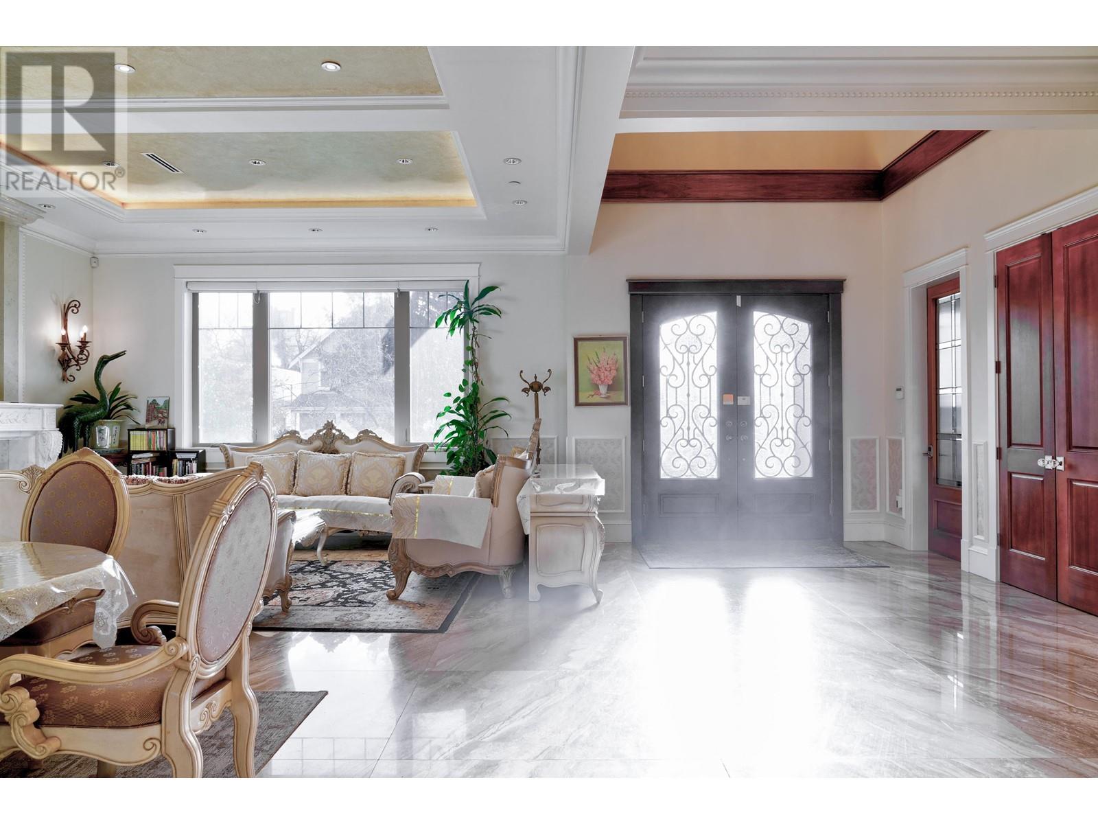 Listing Picture 2 of 40 : 2237 W 37TH AVENUE, Vancouver / 溫哥華 - 魯藝地產 Yvonne Lu Group - MLS Medallion Club Member