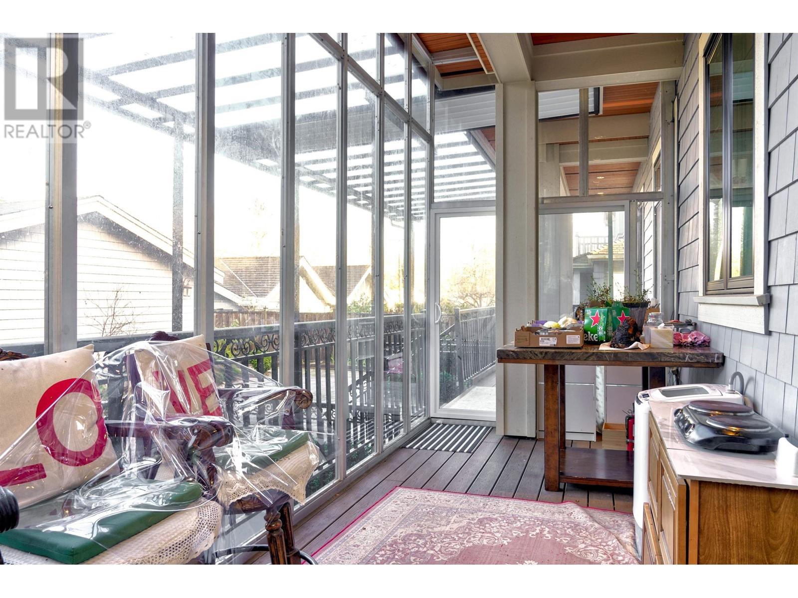 Listing Picture 23 of 40 : 2237 W 37TH AVENUE, Vancouver / 溫哥華 - 魯藝地產 Yvonne Lu Group - MLS Medallion Club Member