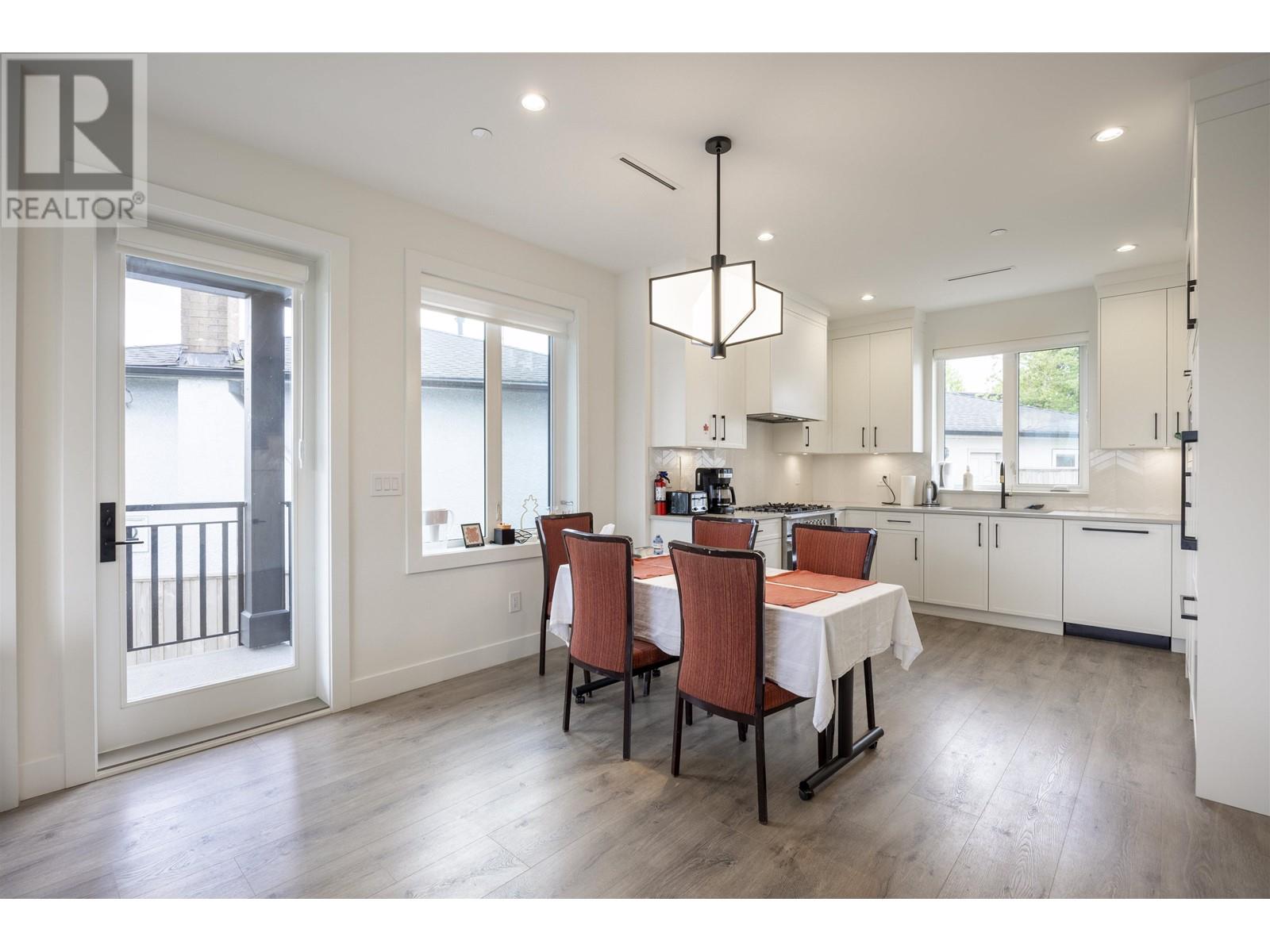 4541 Hoy Street, Vancouver, British Columbia  V5R 4N5 - Photo 3 - R3003035