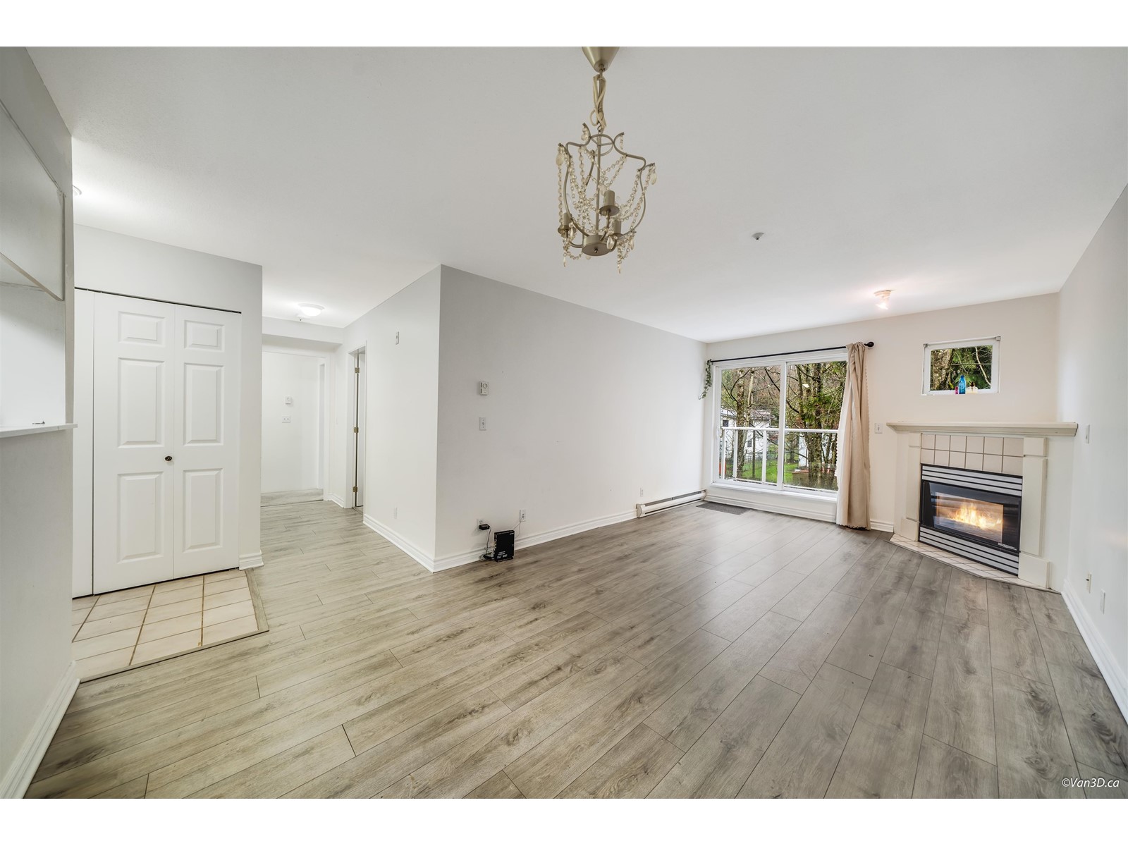 C302 9848 Whalley Boulevard, Surrey, British Columbia  V3T 5S8 - Photo 5 - R3002317
