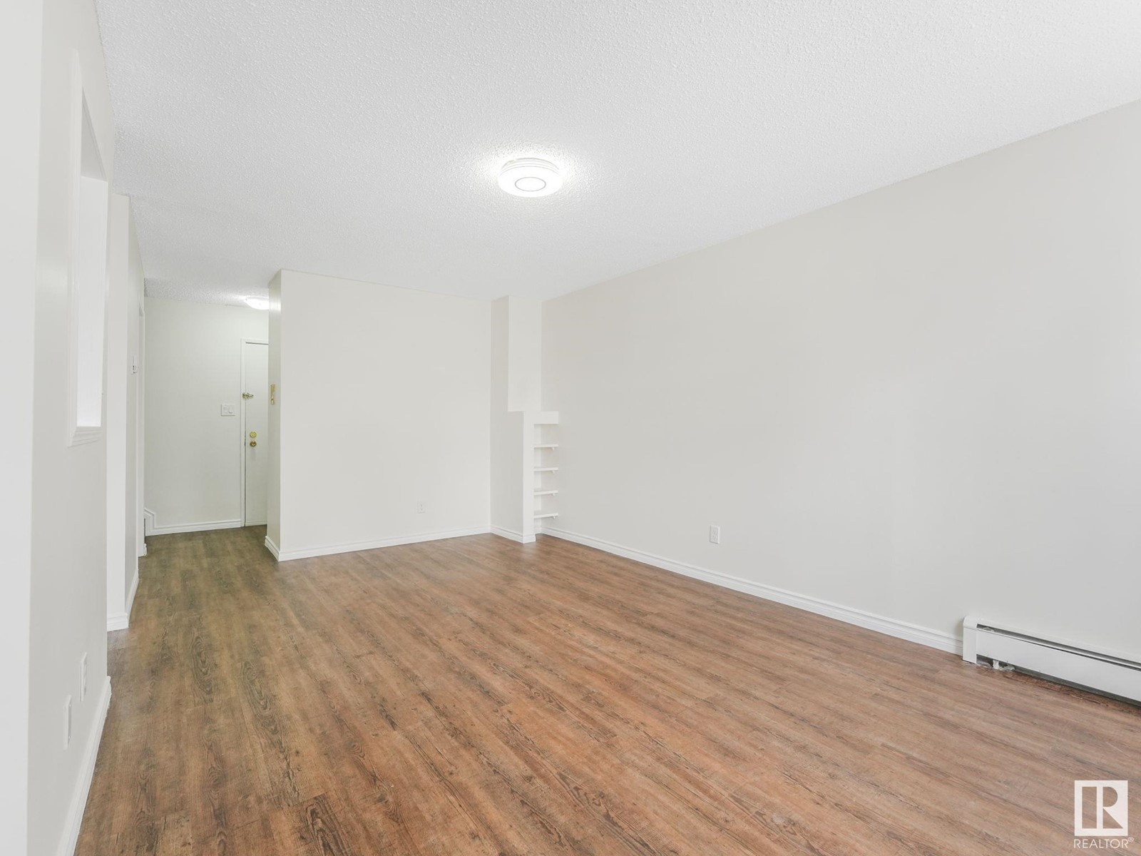 Property at #117 16344 109 ST NW image 4