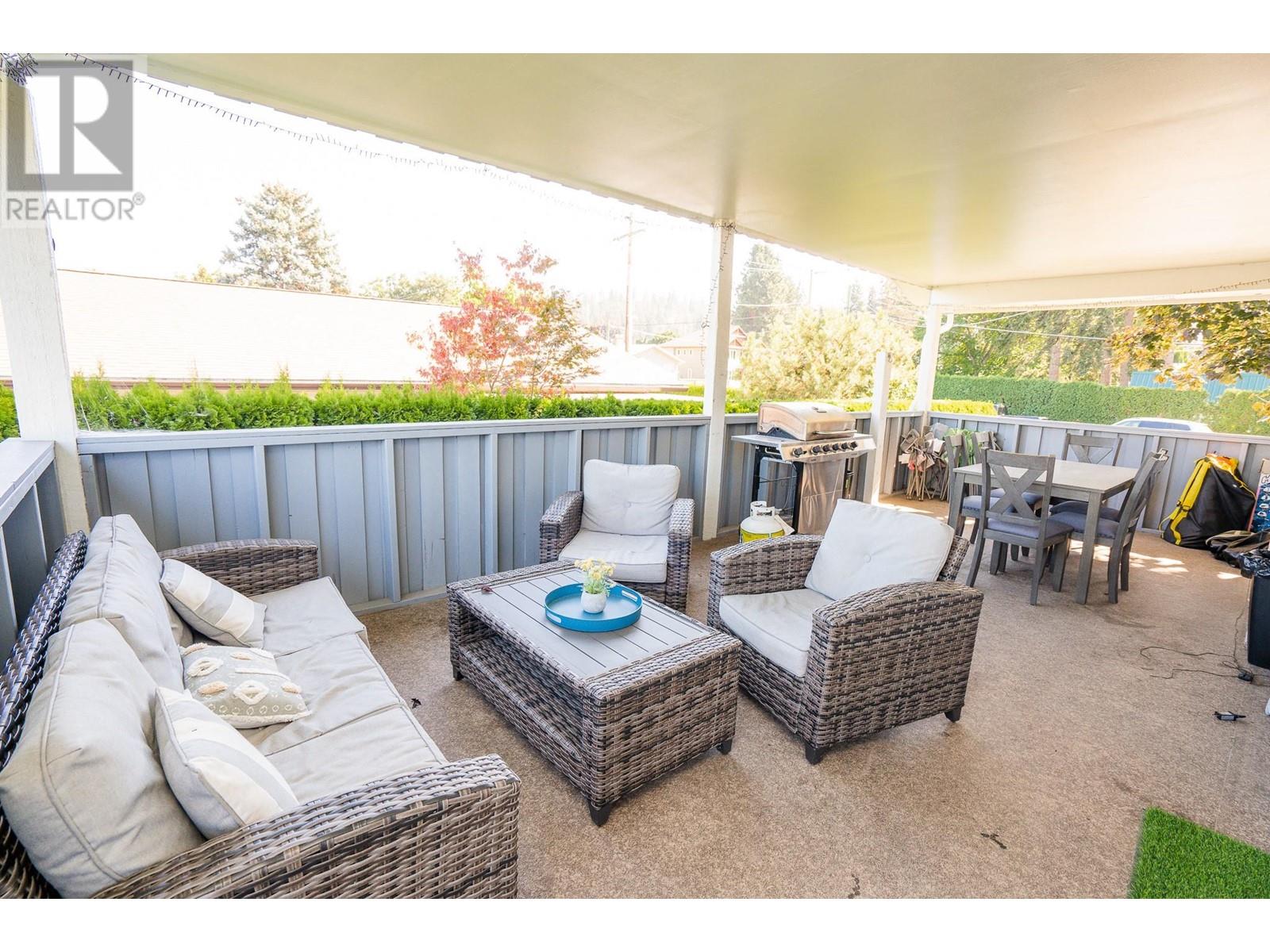 714 Young Road, Kelowna, British Columbia  V1W 1A8 - Photo 10 - 10343311