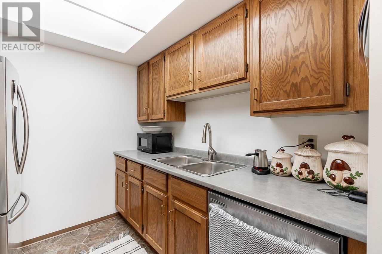 1101 6595 Willingdon Avenue, Burnaby, British Columbia  V5H 4E5 - Photo 11 - R3000898