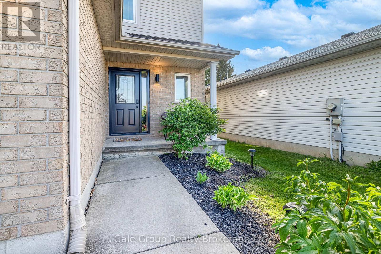 Property at 15 CRUSOE PLACE image 2
