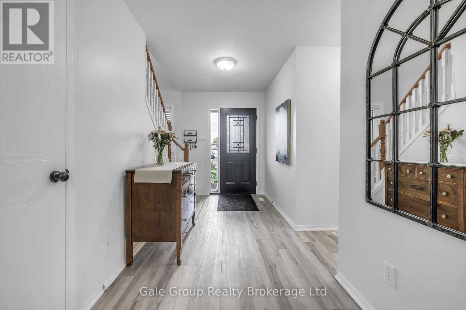 15 Crusoe Place, Ingersoll, Ontario  N5C 4G2 - Photo 5 - X12152947