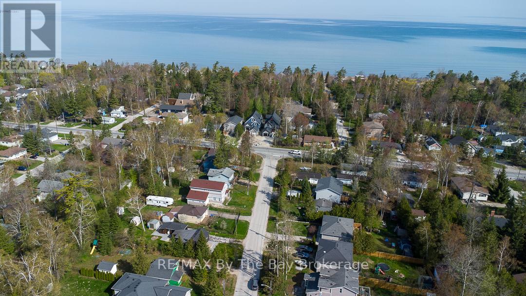 Property at 28 60TH STREET S image 5