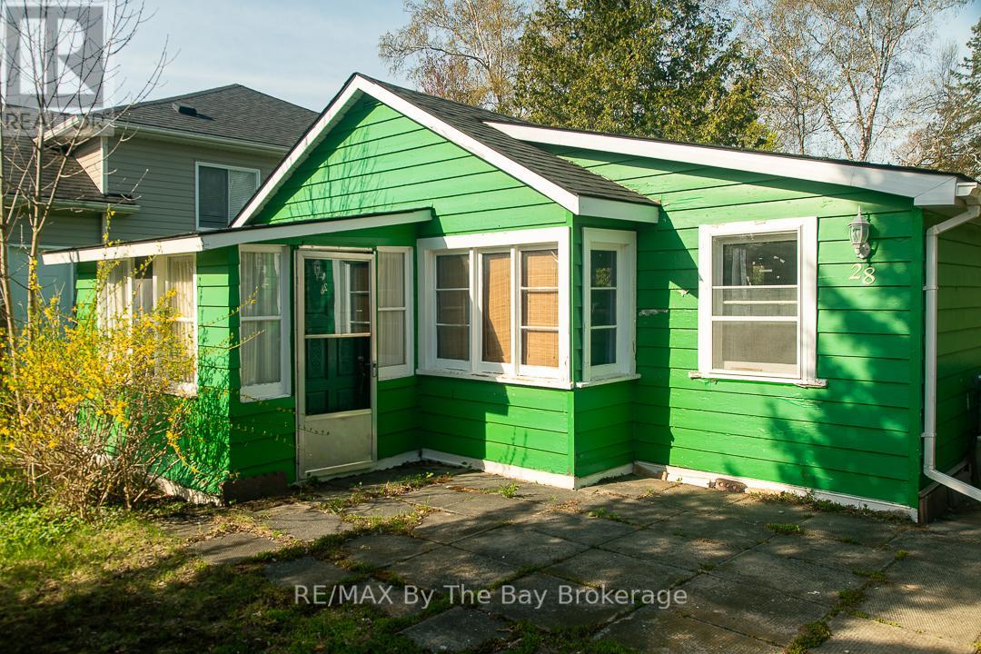 28 60th Street S, Wasaga Beach, Ontario  L9Z 1V9 - Photo 5 - S12152935