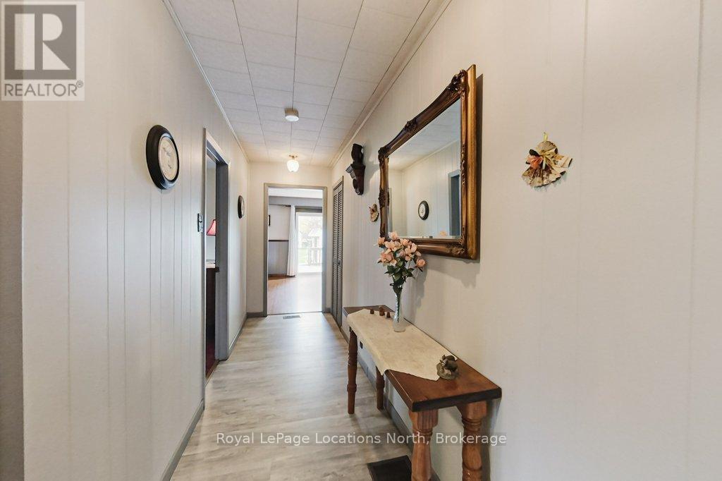 141 Gardiner Street, Meaford, Ontario  N4L 1W6 - Photo 10 - X12152937