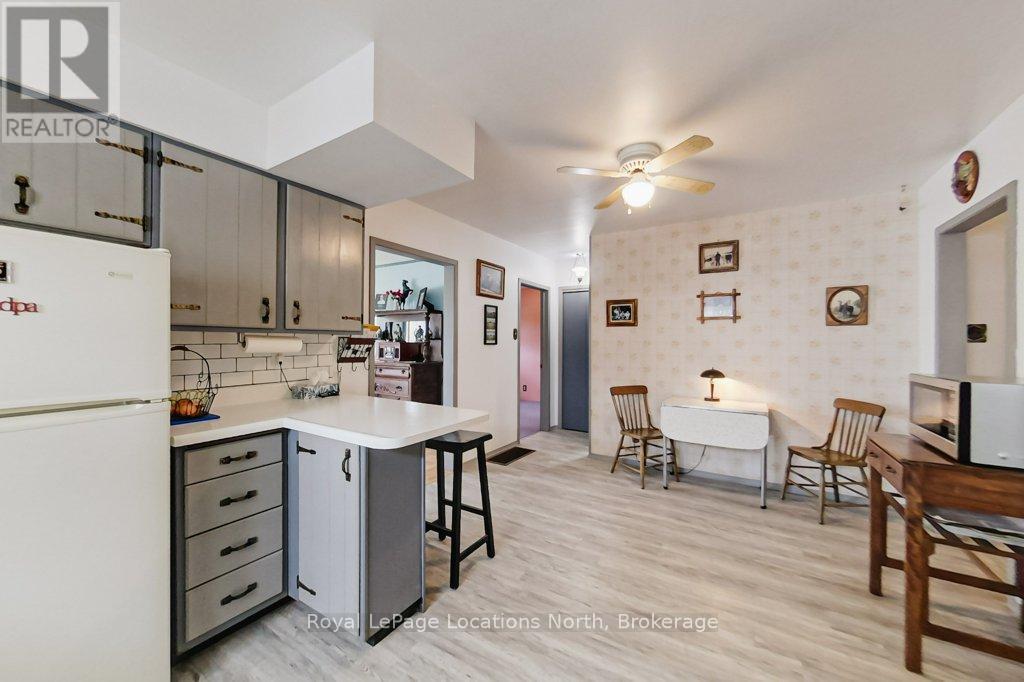 141 Gardiner Street, Meaford, Ontario  N4L 1W6 - Photo 8 - X12152937