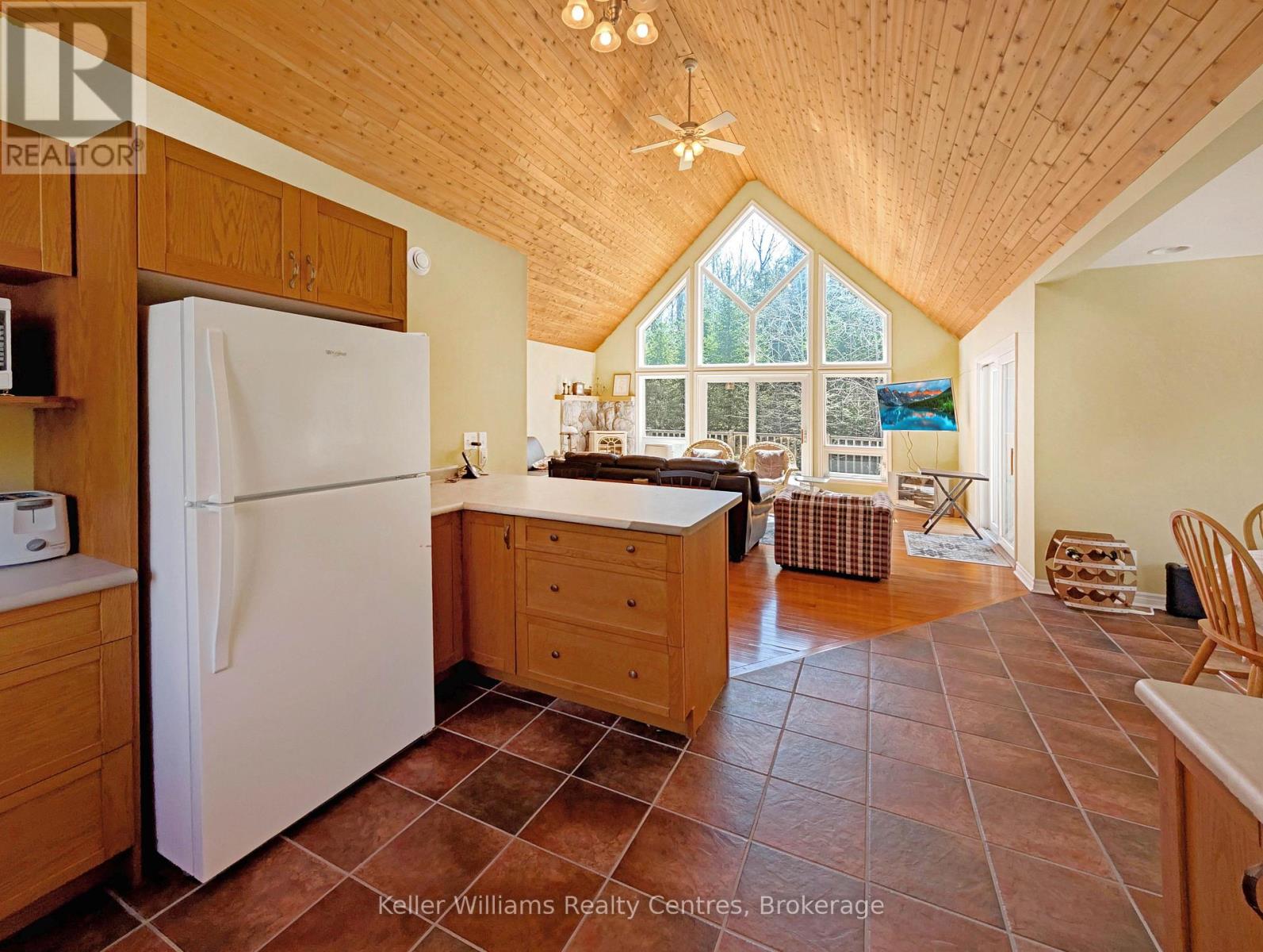 39 Lakewood Country Lane, Northern Bruce Peninsula, Ontario  N0H 1W0 - Photo 13 - X12152946