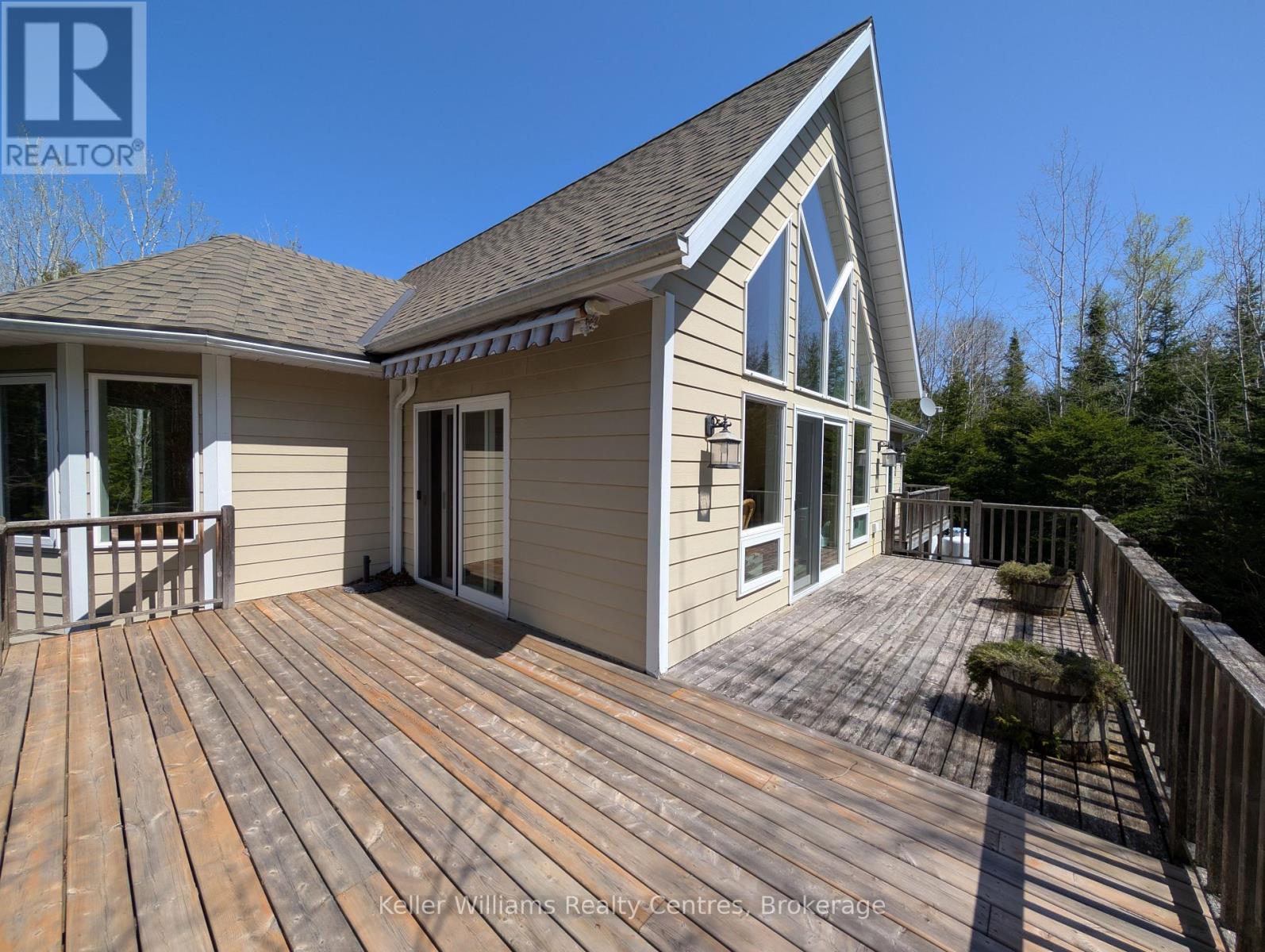 39 Lakewood Country Lane, Northern Bruce Peninsula, Ontario  N0H 1W0 - Photo 37 - X12152946