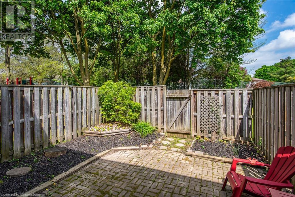 Property at 80 OLD COUNTRY Drive Unit# 9 image 4
