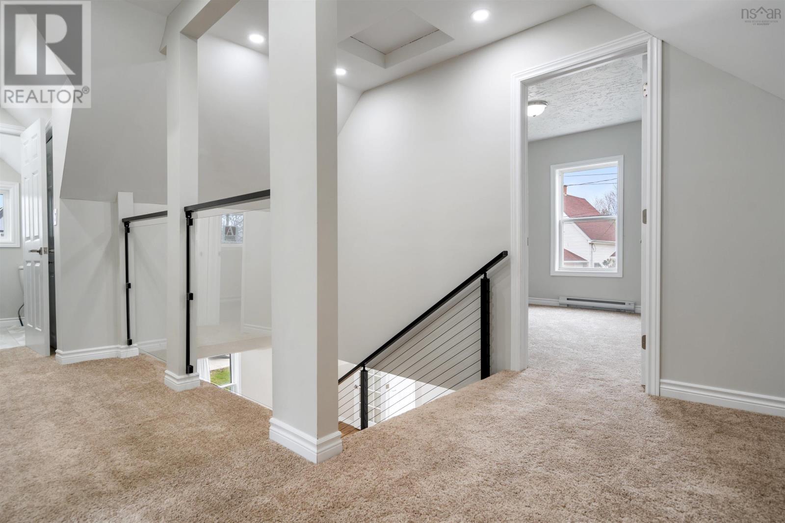 Property at 248 Albert Street image 4