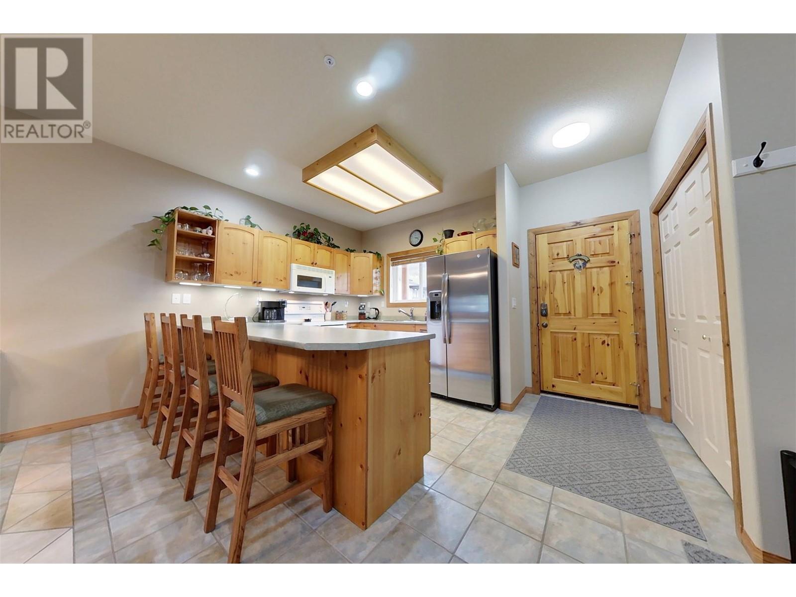 890 Dogwood Drive Unit# 308, Kimberley, British Columbia  V1A 2Y9 - Photo 3 - 10348292
