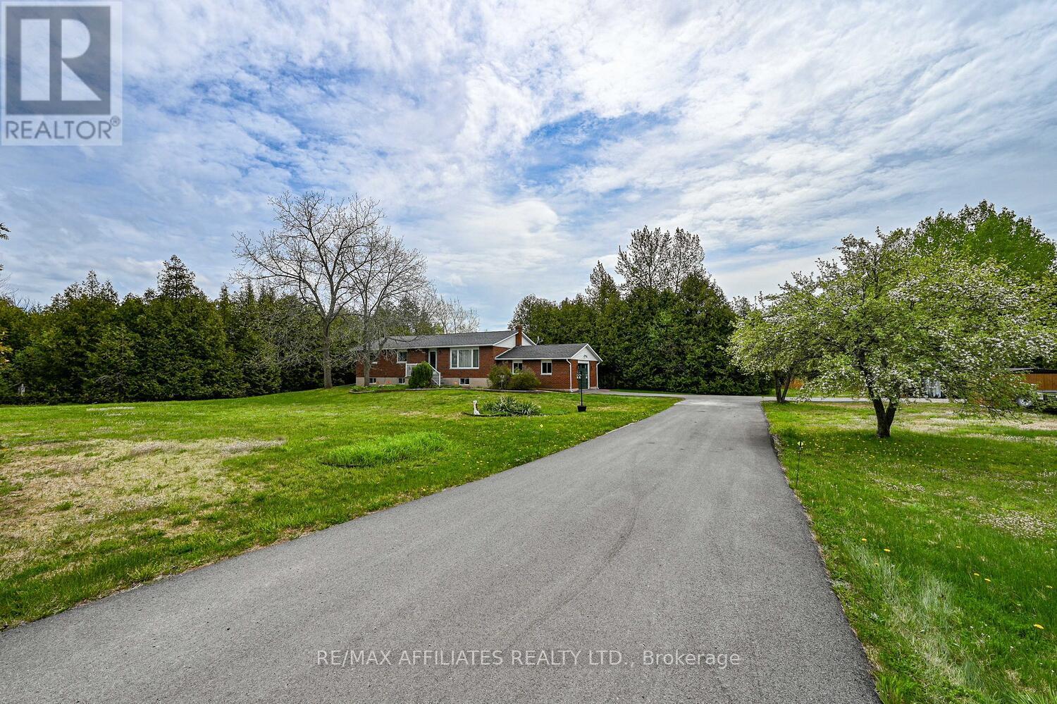 55 BACCHUS ISLAND ROAD, rideau lakes, Ontario