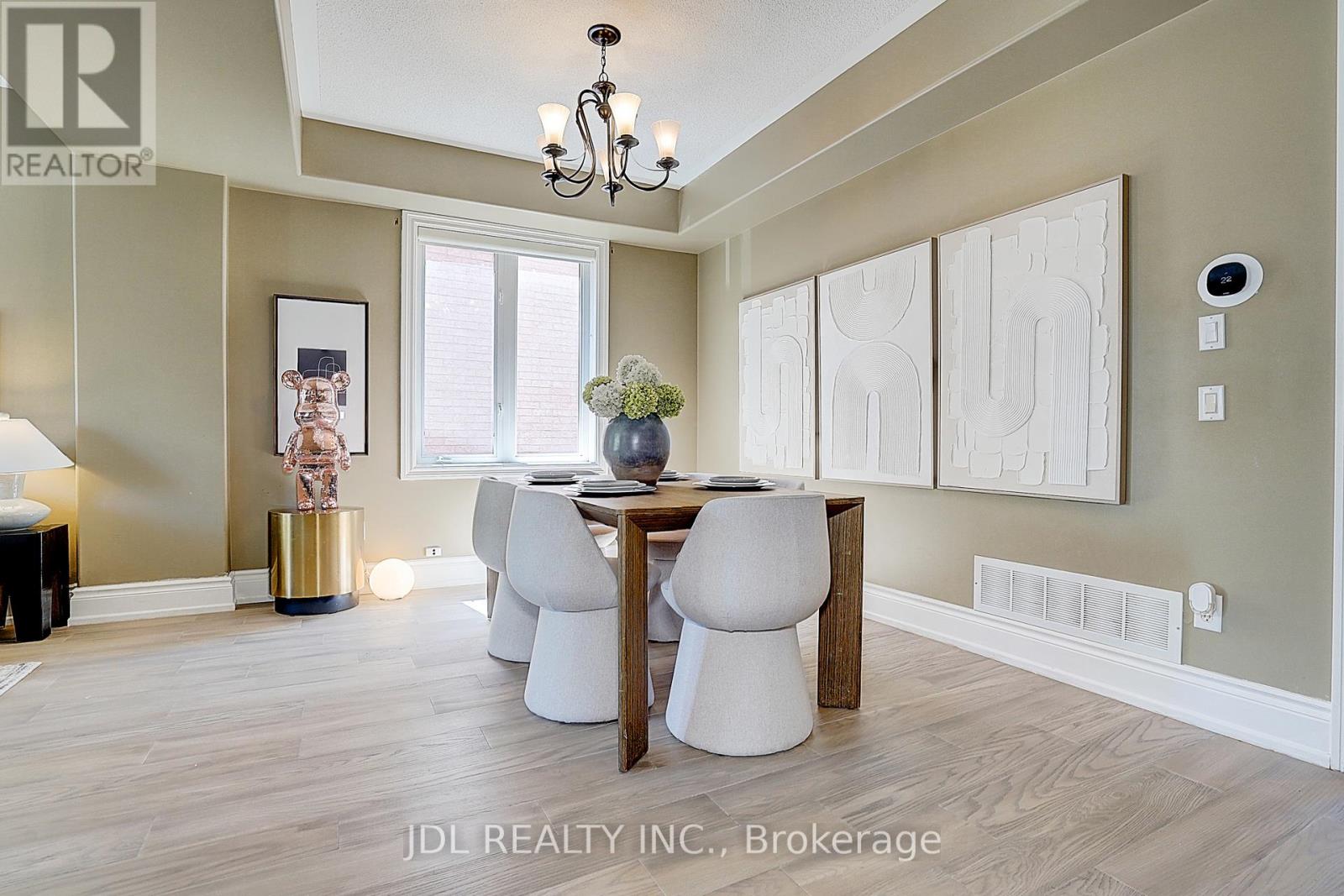 28 Emery Hill Boulevard, Markham, Ontario  L6C 2W7 - Photo 6 - N12152890