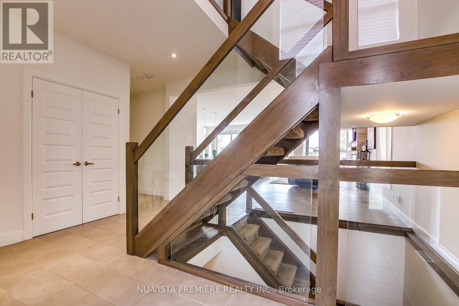 2229 Wateroak Drive, London North (North S), Ontario  N6G 0R1 - Photo 3 - X12152921