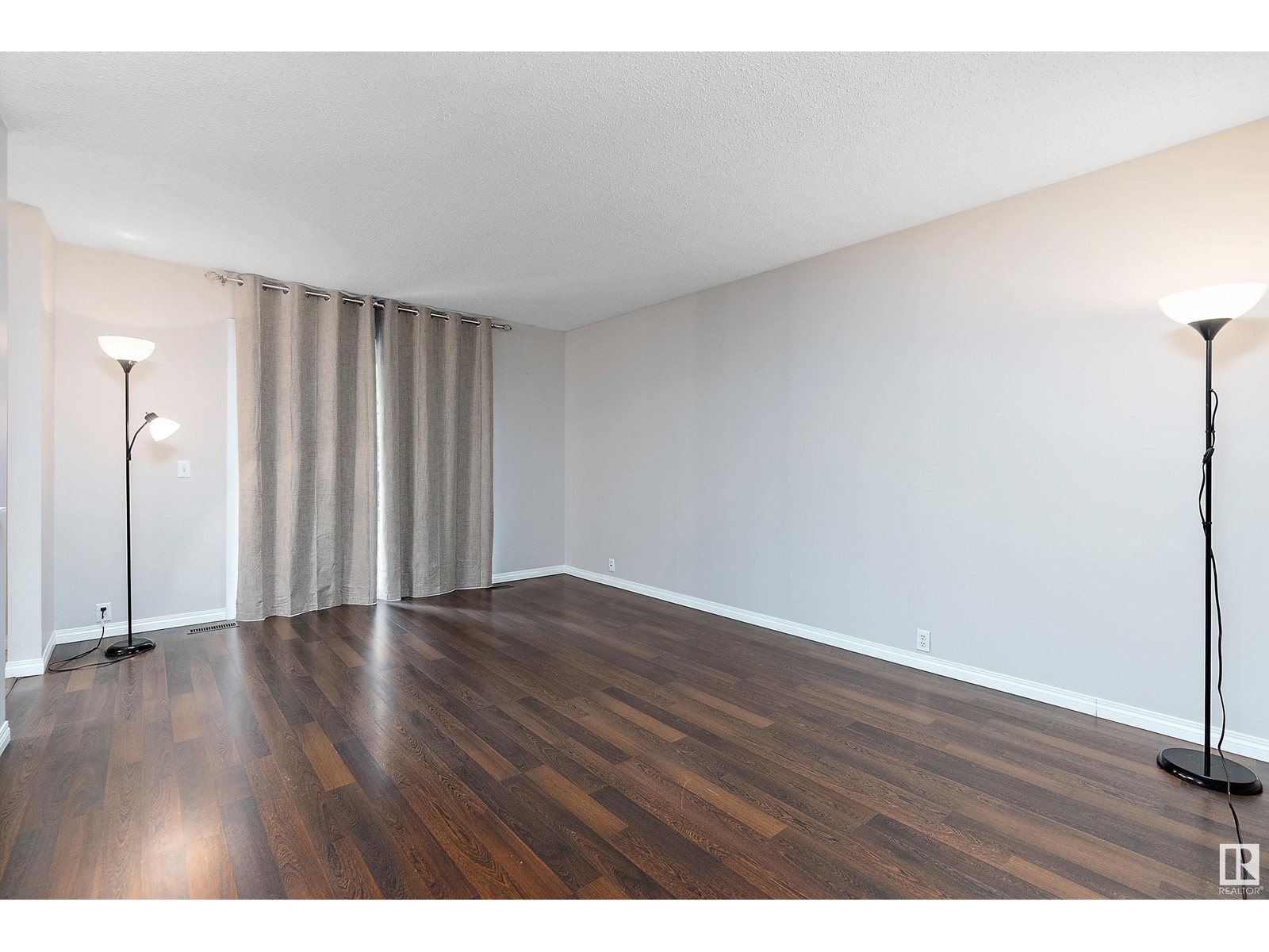 212 Woodbridge Wy, Sherwood Park, Alberta  T8A 3Y3 - Photo 6 - E4436810