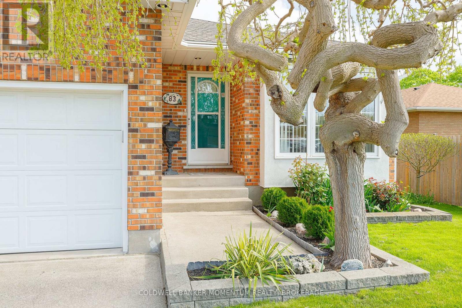 83 Parnell Road, St. Catharines, Ontario  L2M 1V8 - Photo 5 - X12152967