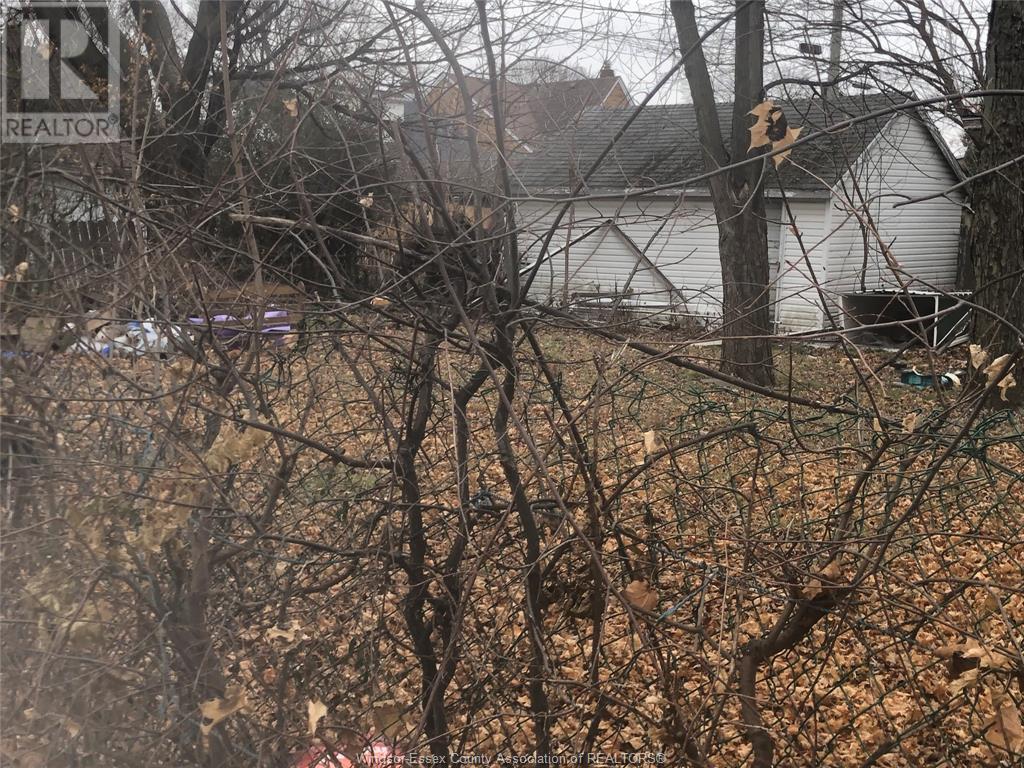 Property at 1708 Cadillac image 5