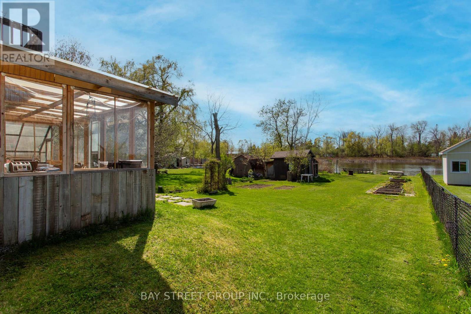 Property at 568 VIEW LAKE ROAD image 3