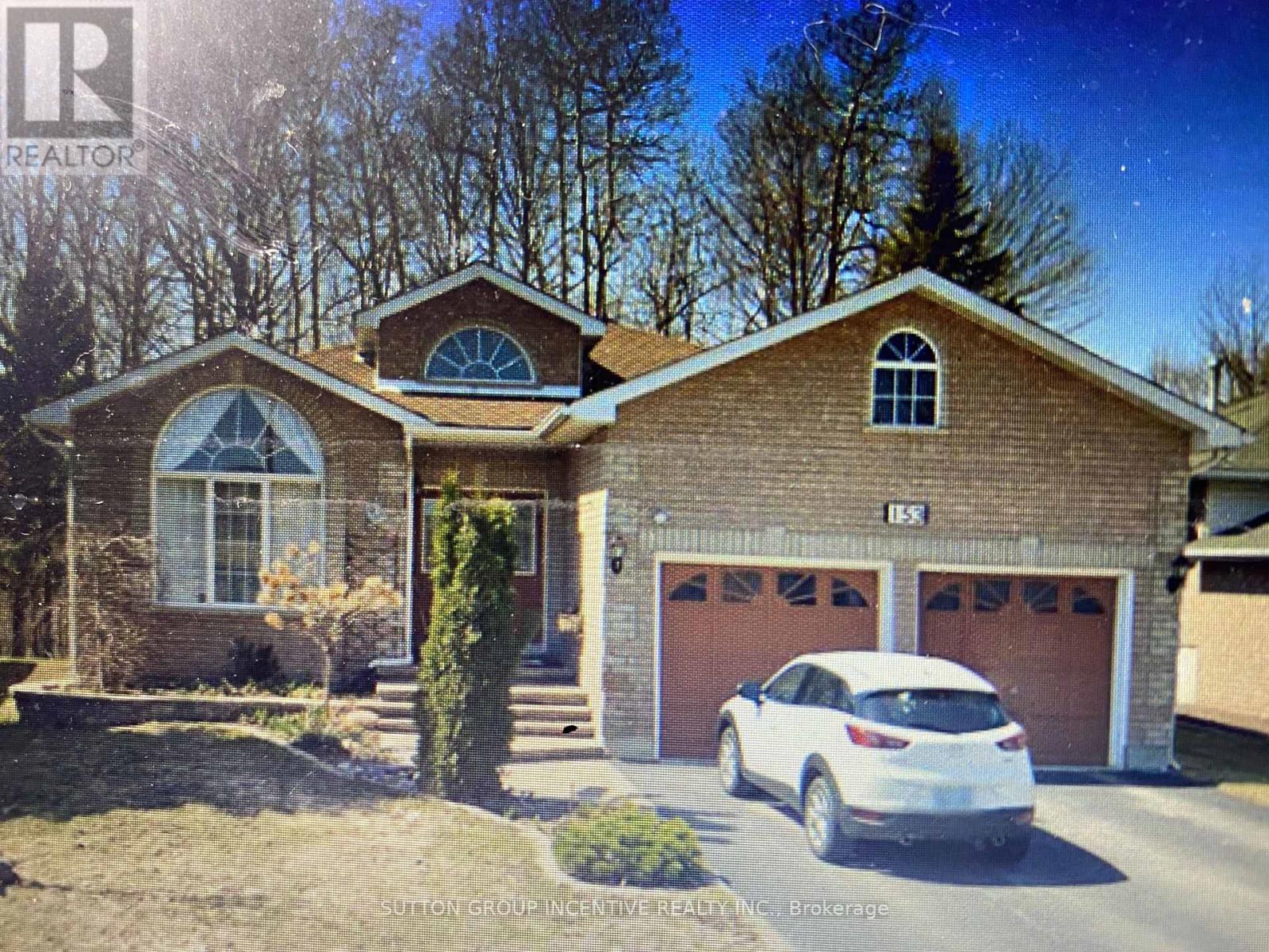 153 EMMS DRIVE, Barrie, Ontario