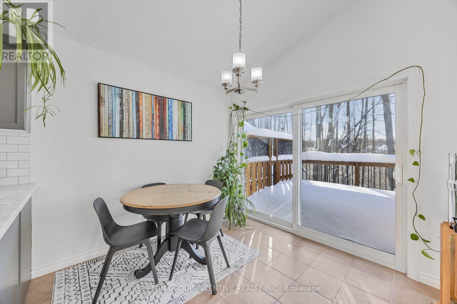 146 Columbia Road, Barrie, Ontario  L4N 8E3 - Photo 18 - S12152984