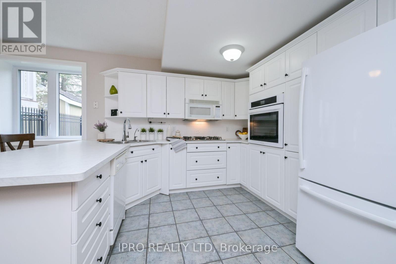 23 Giles Road, Caledon, Ontario  L7K 0B6 - Photo 28 - W12152912