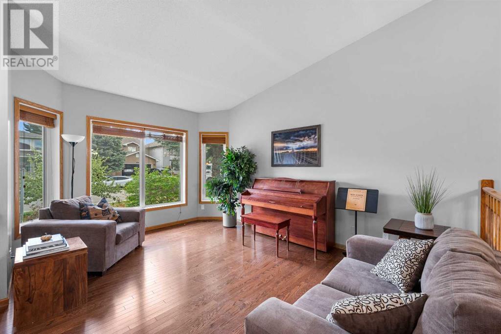 6105 Signal Ridge Heights Sw, Calgary, Alberta  T3H 2N8 - Photo 2 - A2221442