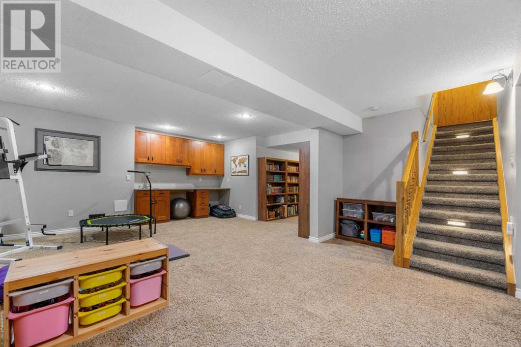6105 Signal Ridge Heights Sw, Calgary, Alberta  T3H 2N8 - Photo 36 - A2221442
