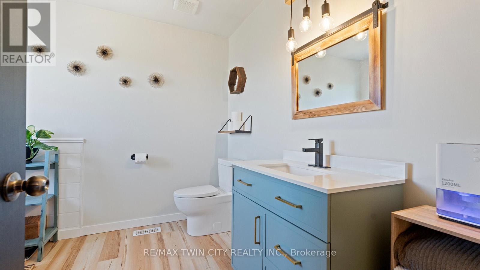 98 Lambert Crescent, Brantford, Ontario  N3T 0E9 - Photo 29 - X12152914