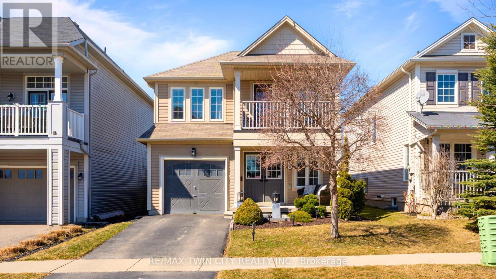 98 Lambert Crescent, Brantford, Ontario  N3T 0E9 - Photo 3 - X12152914