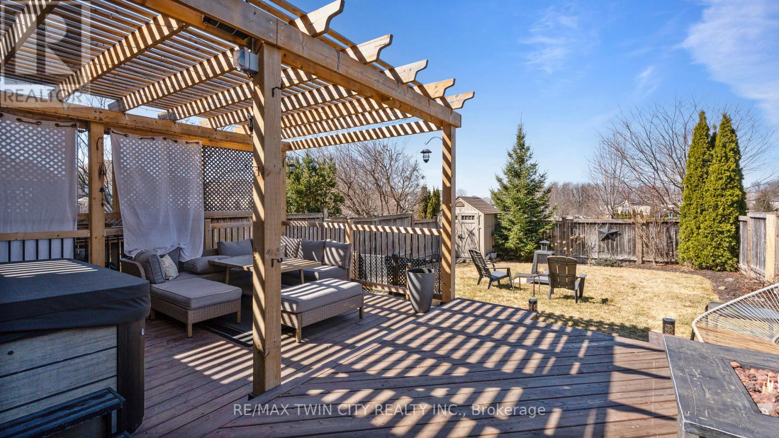 98 Lambert Crescent, Brantford, Ontario  N3T 0E9 - Photo 39 - X12152914