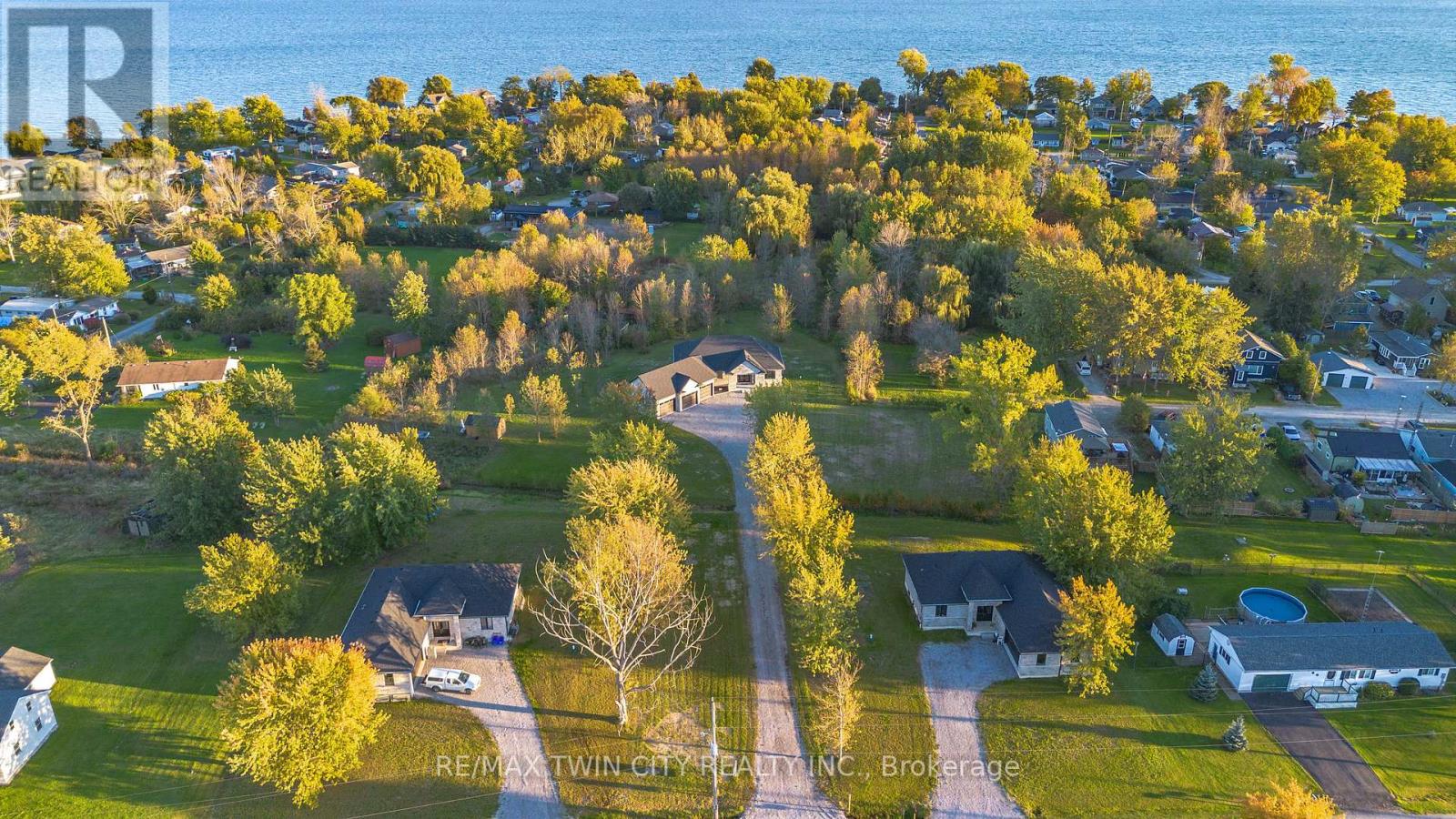 790 South Coast Drive, Haldimand, Ontario  N0A 1L0 - Photo 1 - X12152927