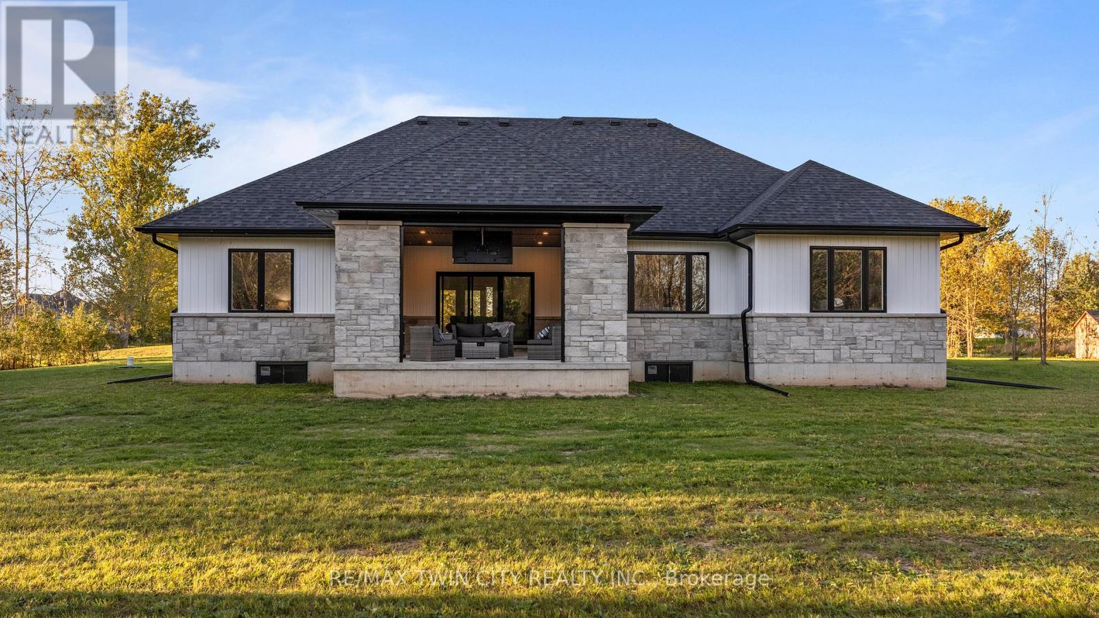 790 South Coast Drive, Haldimand, Ontario  N0A 1L0 - Photo 37 - X12152927