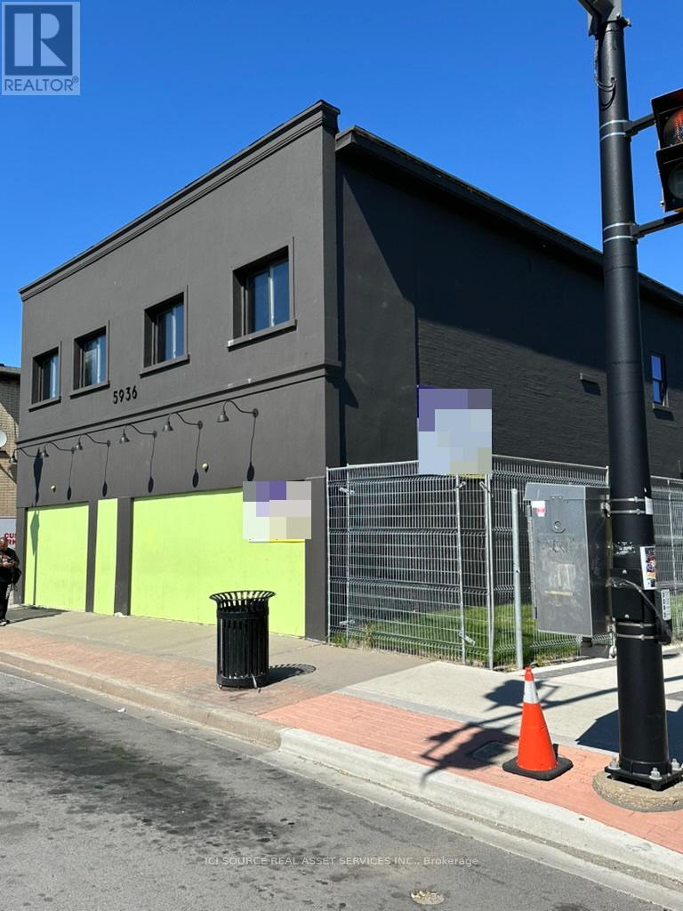 5936 Main Street, Niagara Falls (Dorchester), Ontario  L2G 5Z8 - Photo 1 - X12152977