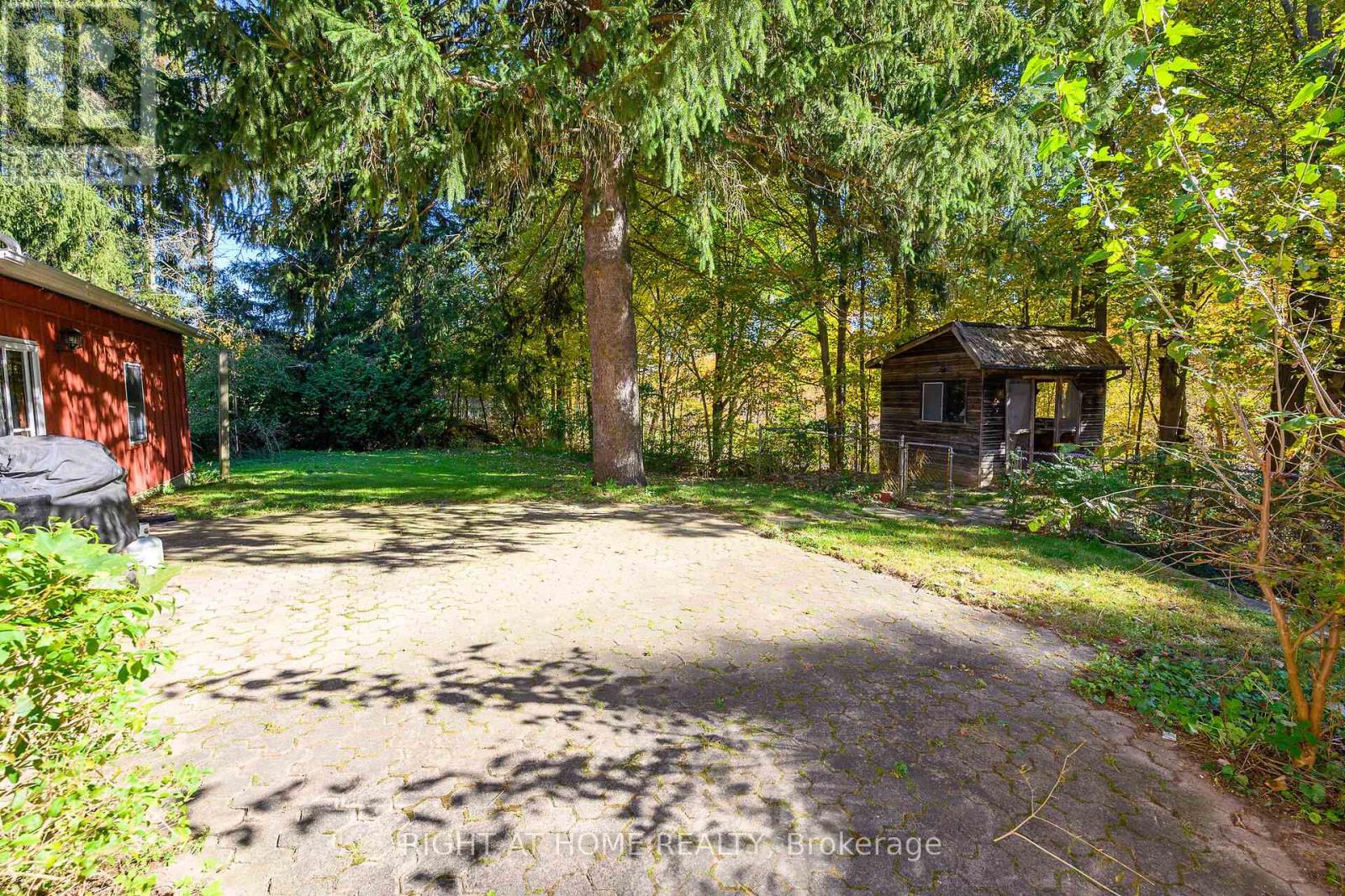 1396 Progreston Road, Hamilton, Ontario  L0R 1H3 - Photo 44 - X12152991
