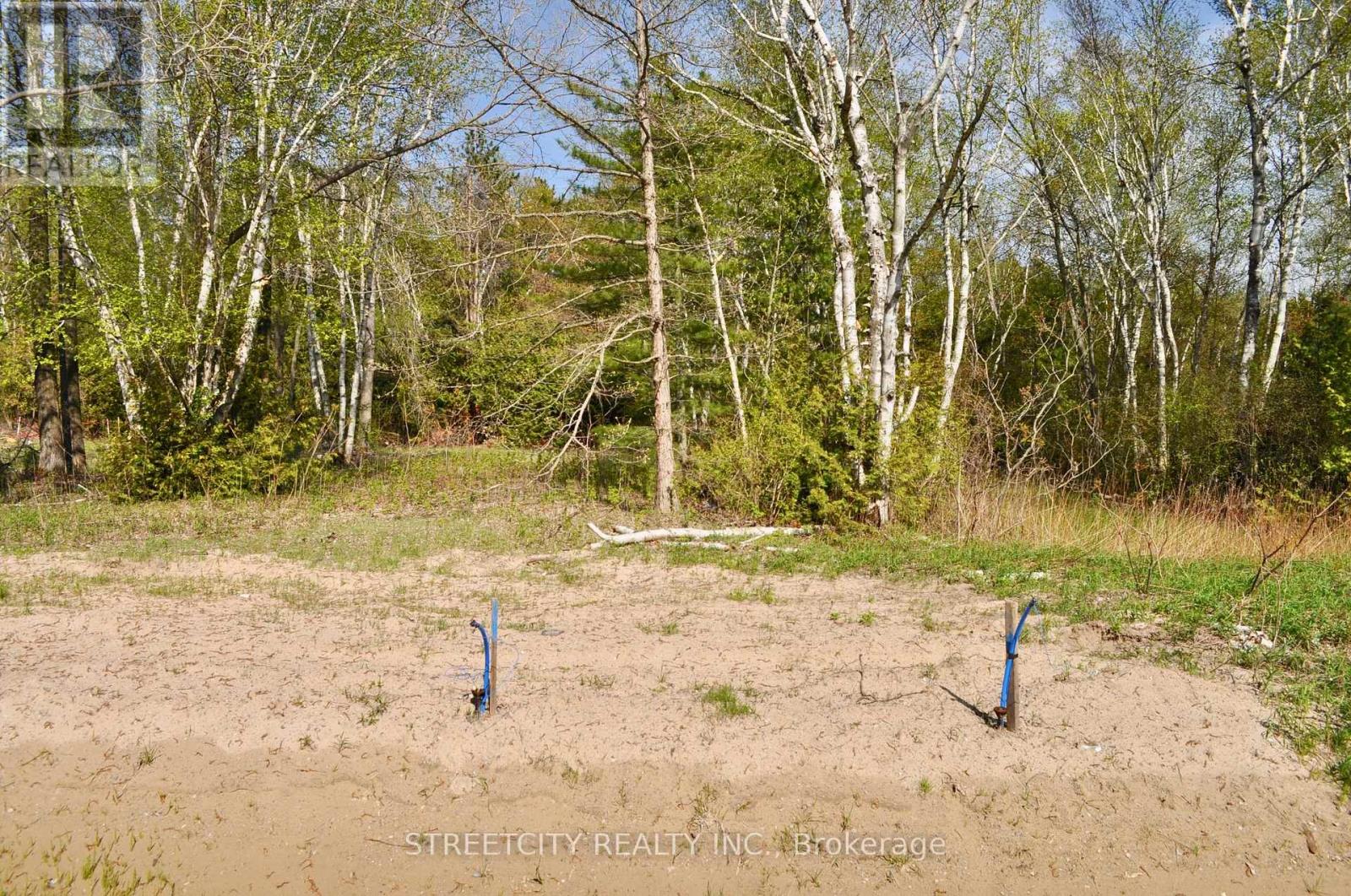 Con 19, Pt Lot 7, Part 5 W. Ipperwash Road, Lambton Shores, Ontario N0N 1J3 - Photo 7 - X12153029