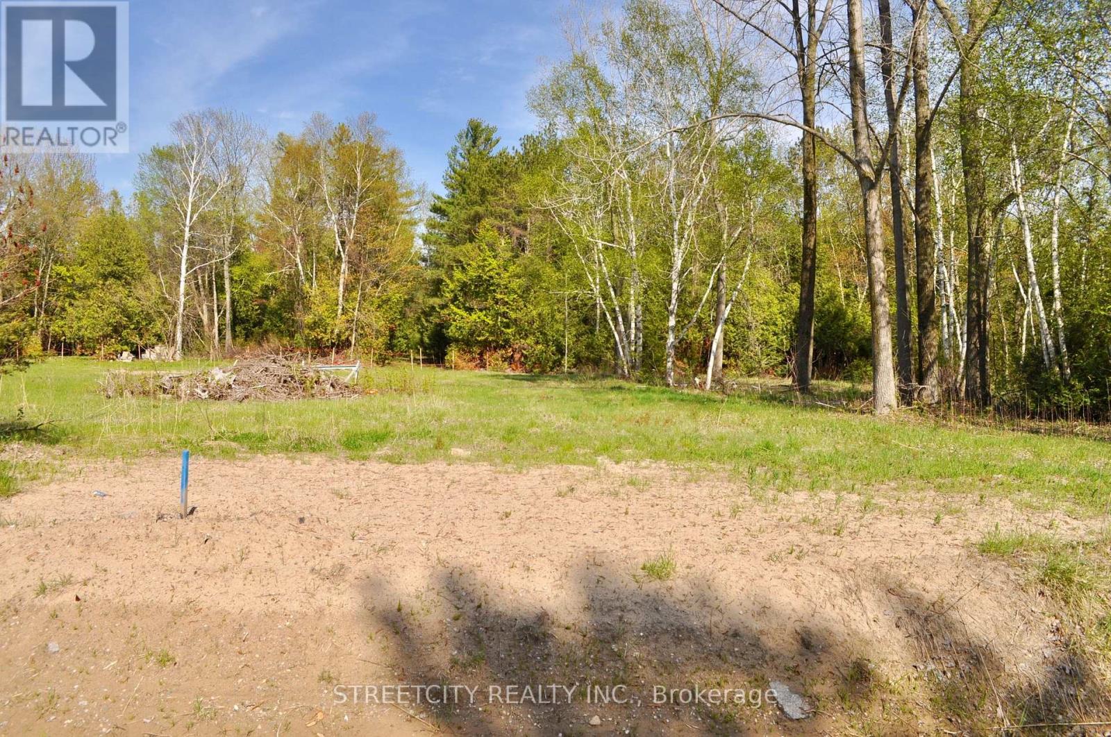 Con 19, Pt Lot 7, Part 2 W. Ipperwash Road, Lambton Shores, Ontario N0N 1J3 - Photo 7 - X12153030