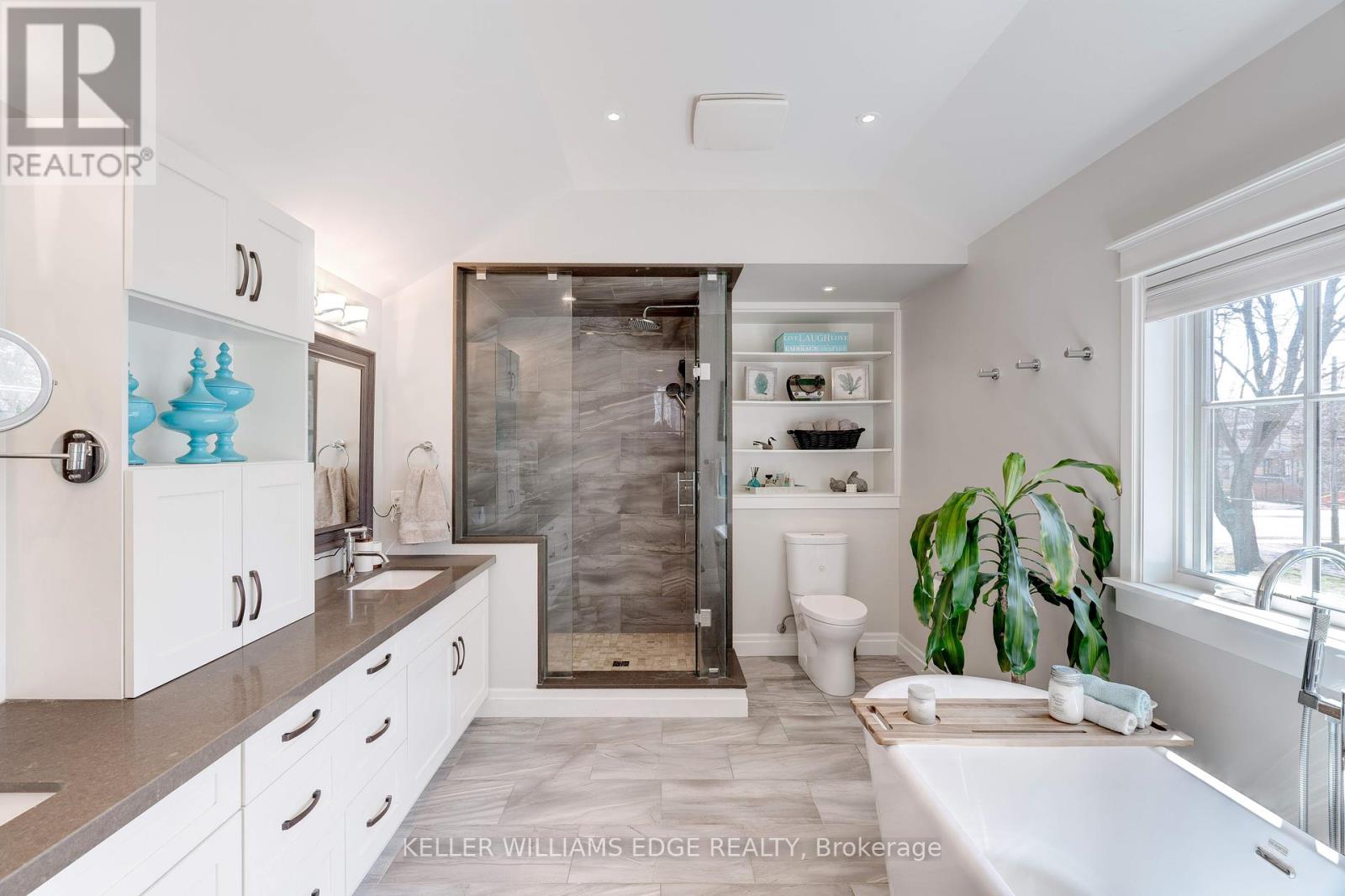 4391 Lakeshore Road, Burlington, Ontario  L7L 1B3 - Photo 29 - W12065459