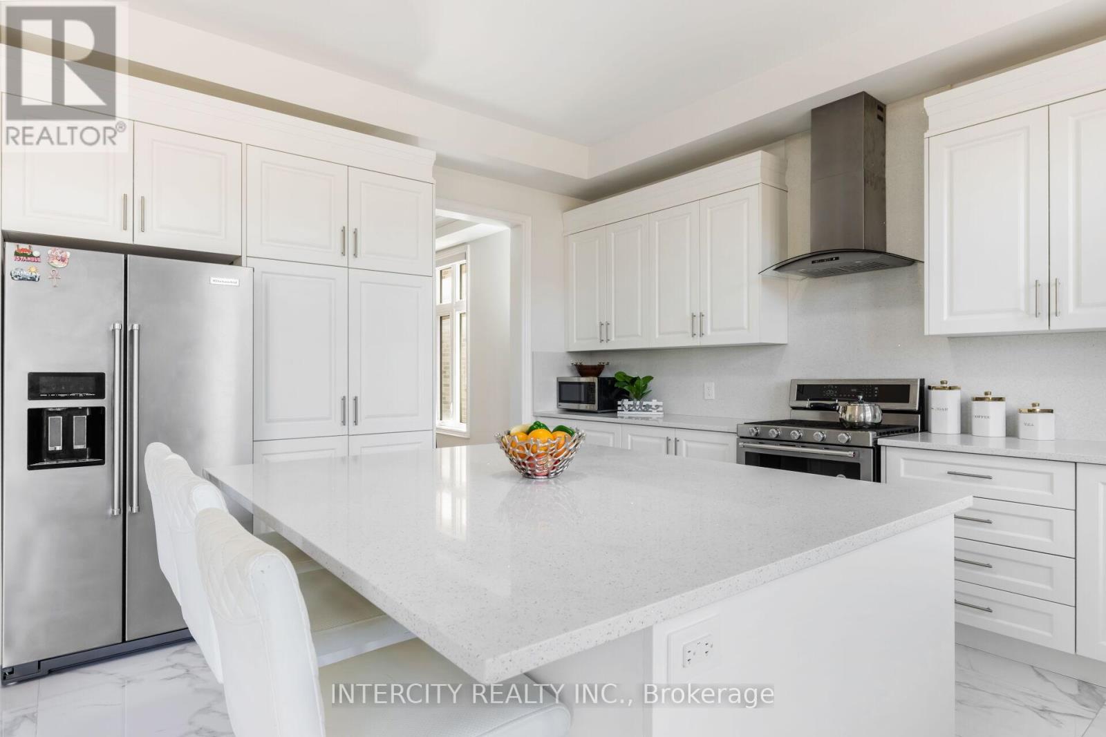 91 Raspberry Ridge Avenue, Caledon, Ontario  L7C 4N2 - Photo 17 - W12147220