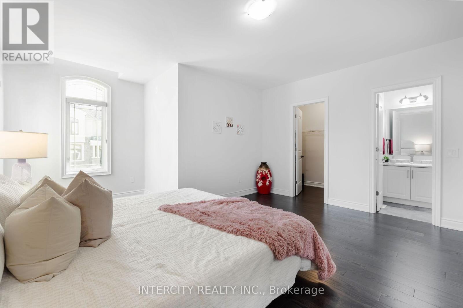 91 Raspberry Ridge Avenue, Caledon, Ontario  L7C 4N2 - Photo 40 - W12147220