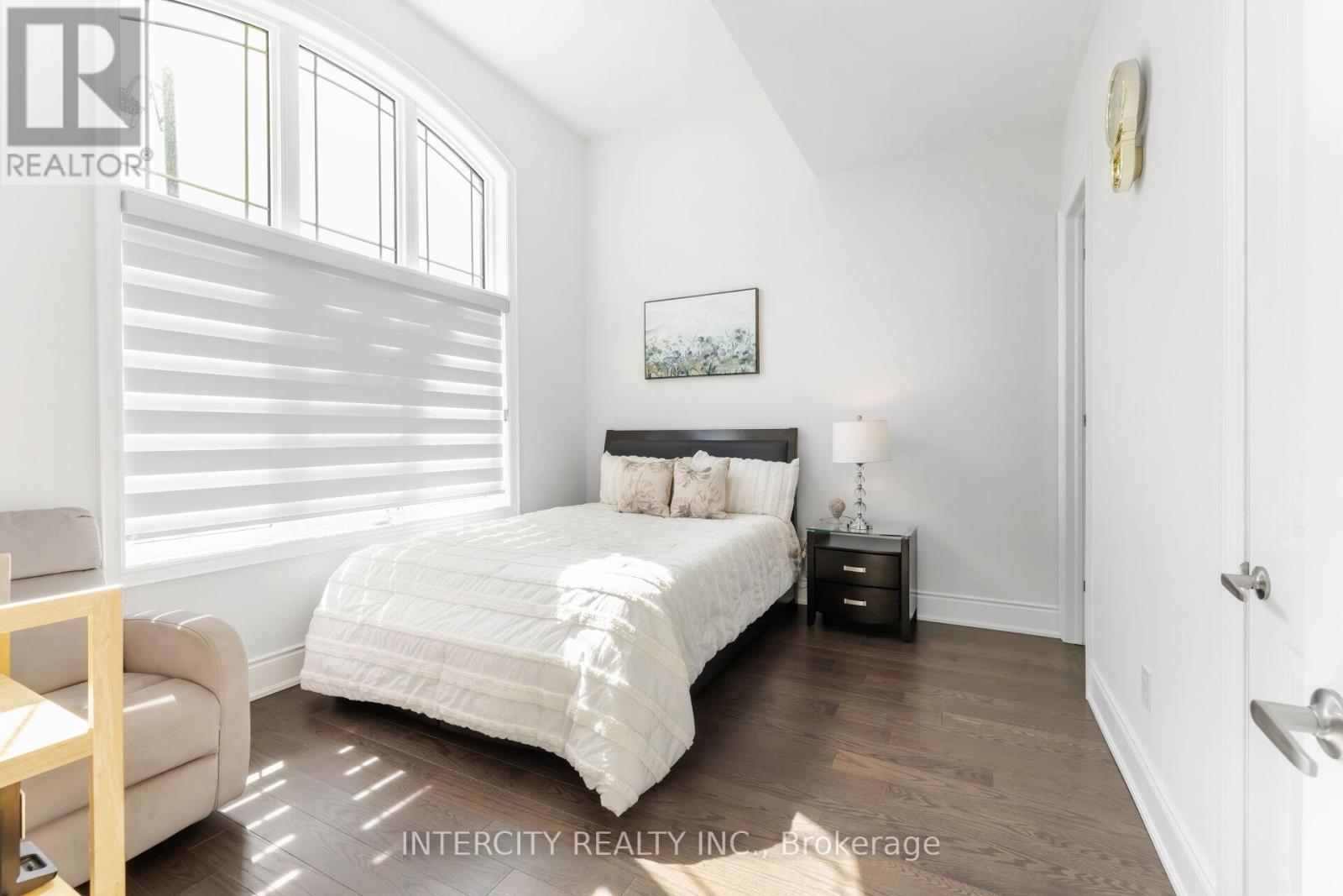 Property at 91 RASPBERRY RIDGE AVENUE image 5