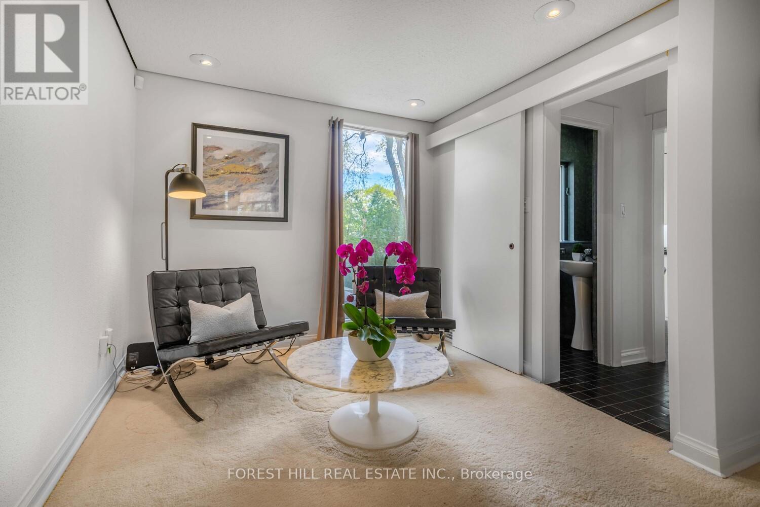192 Old Forest Hill Road, Toronto, Ontario  M6C 2G9 - Photo 11 - C12126385