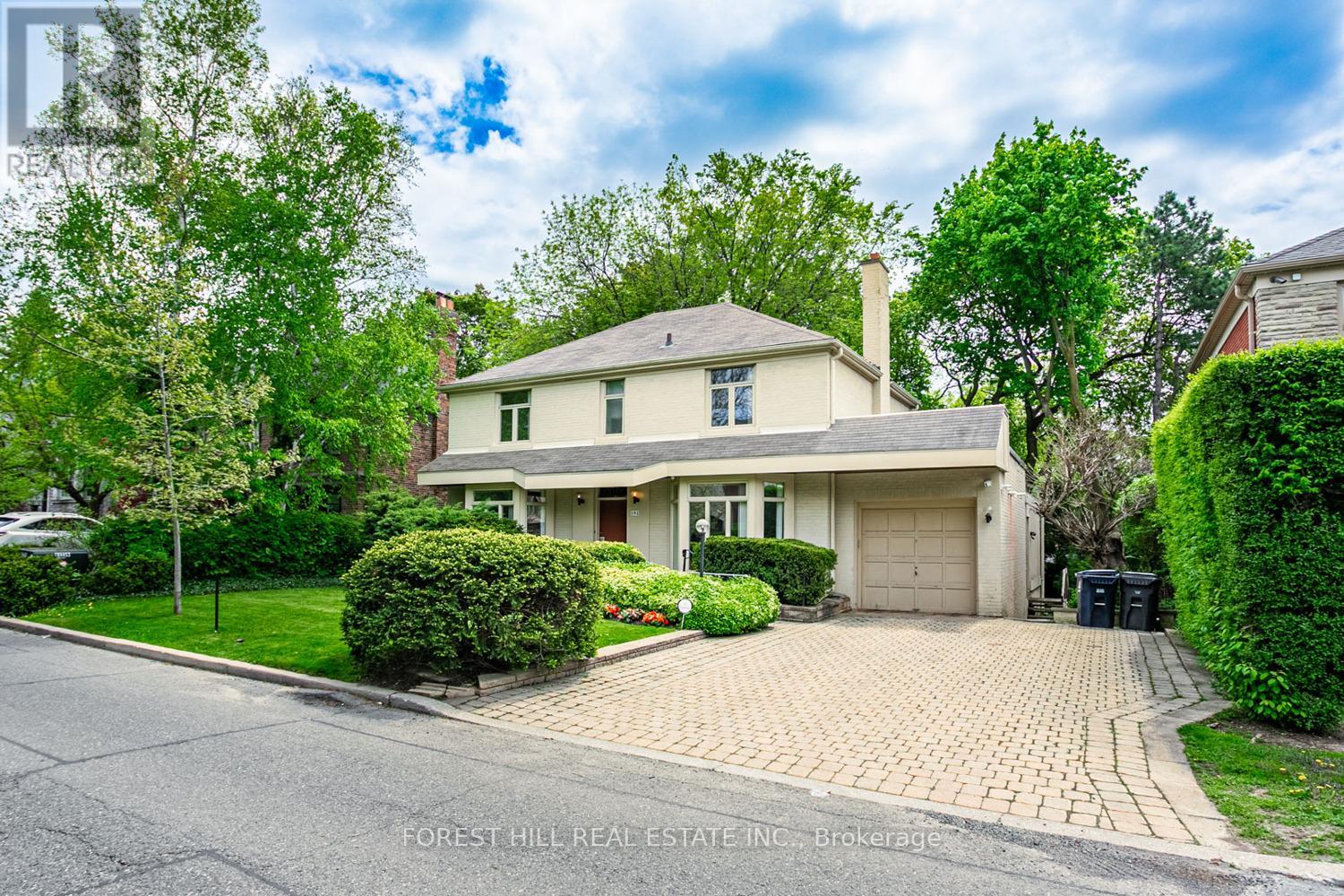 192 Old Forest Hill Road, Toronto, Ontario  M6C 2G9 - Photo 2 - C12126385