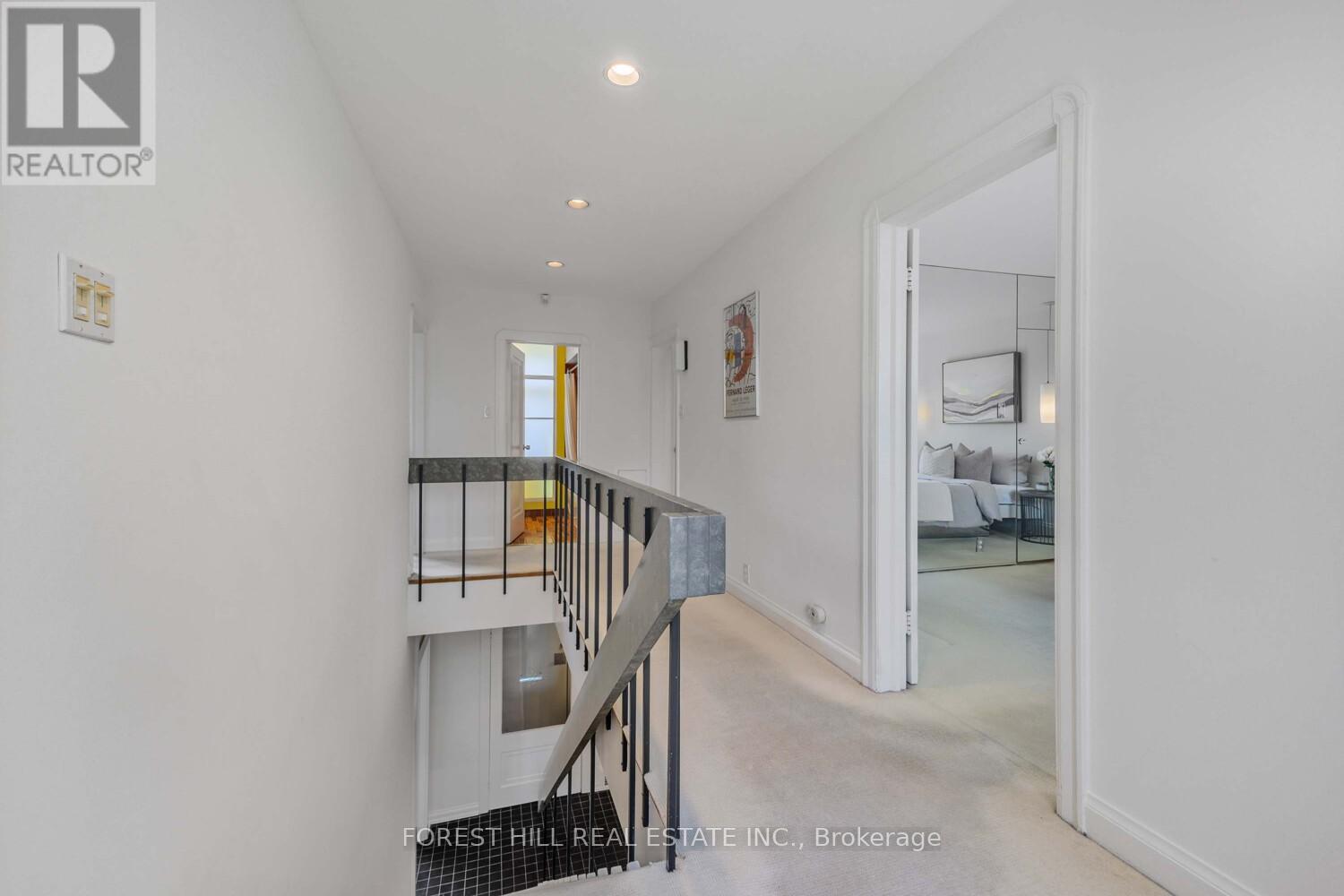 192 Old Forest Hill Road, Toronto, Ontario  M6C 2G9 - Photo 25 - C12126385